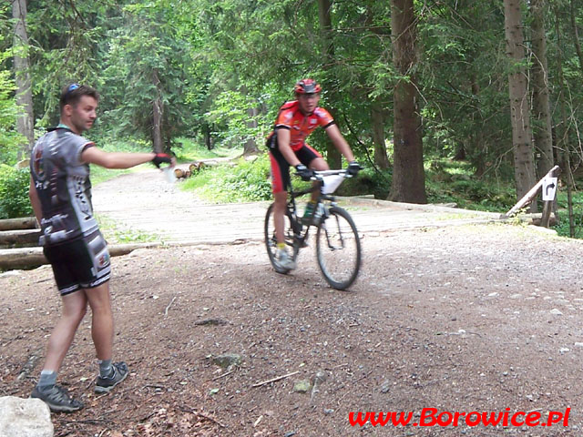 MTB_Maraton_Borowice.pl_Przesieka.pl_2007.07.21_Bufet_Mostek_Myja_15